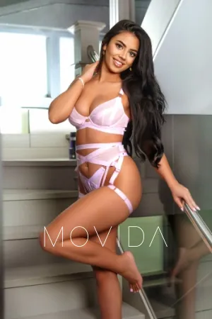 Hot Duo Model One Photo